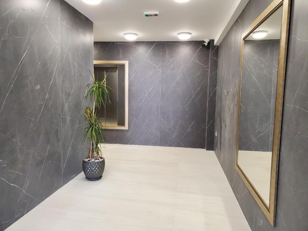 Apartman Natasa Sa Podzemnom Garazom Banja Luka Esterno foto