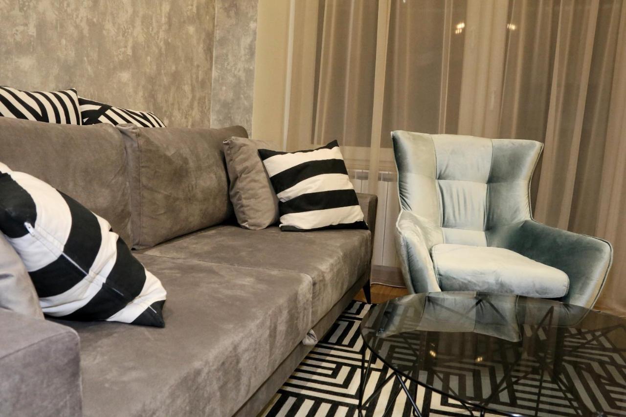 Apartman Natasa Sa Podzemnom Garazom Banja Luka Esterno foto